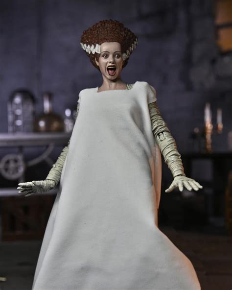 NECA - Universal Monsters Ultimate Bride of Frankenstein (Color) Actio ...