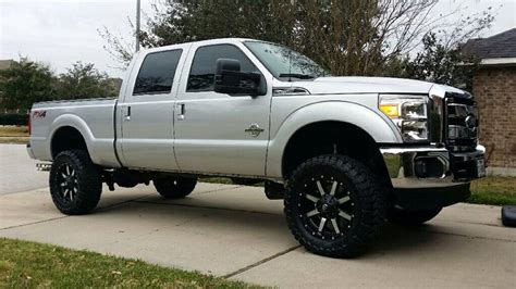 Lifted Ford F-250 | Super duty trucks, Diesel trucks, Ford super duty ...