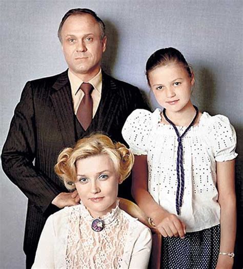 Юлия Меньшова - биография, новости, личная жизнь, фото - stuki-druki.com