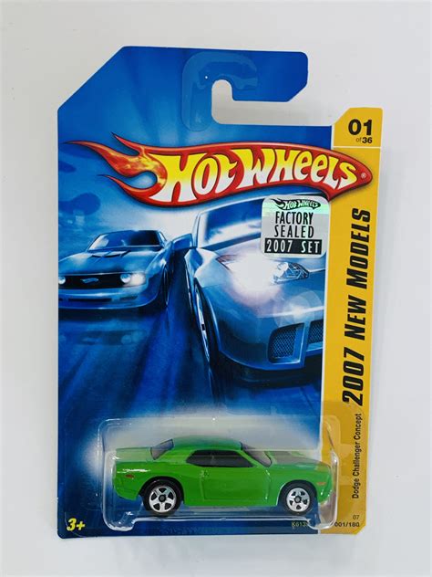 Hot Wheels 2007 Factory Set 001 Dodge Challenger Concept Green