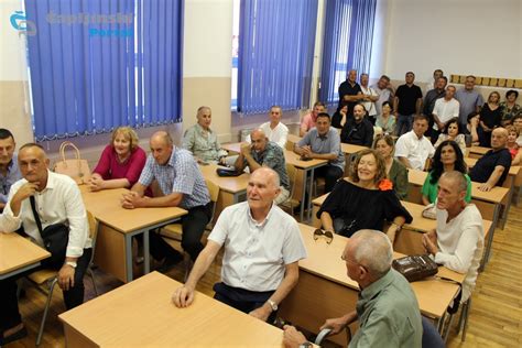 FOTO Smijeh zabava i suze radosnice obilježile 40 godišnjicu mature čapljinskih
