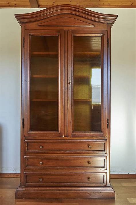 Armoire Vitrine Bois Massif Canton Valais Anibis Ch