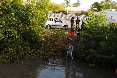 Sa Voiture Tombe Dans Le Canal Une Femme Se Noie Morne L Eau