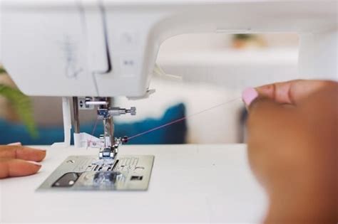 13 Best Self Threading Sewing Machine 2020