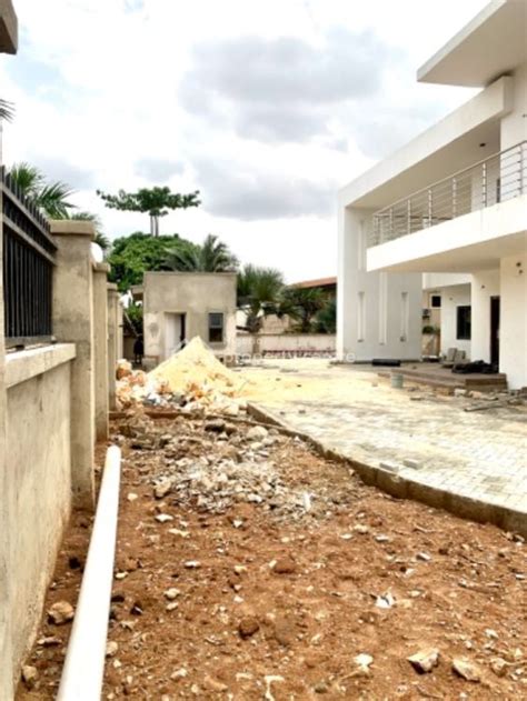 For Sale Luxuriously Build 6 Bedrooms Fully Detached Mansion Duplex