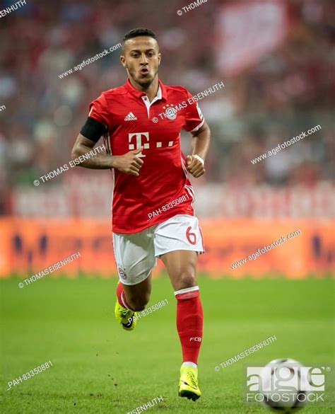 Bayern S Thiago Alcantara In Action During The Bundesliga Soccer Match