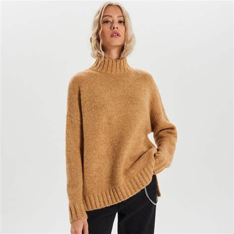 Cropp Sweter oversize z golfem Beżowy Ceny i opinie Ceneo pl