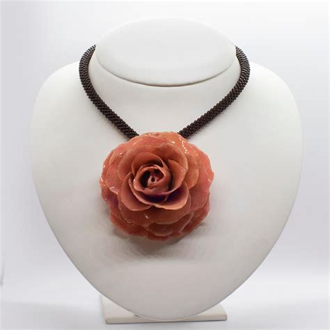 A Real Flower Necklace Sara S Jewellery