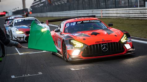 H Qualifying Getspeed Mit Allen Drei Mercedes Amg Gt In Den Top Ten