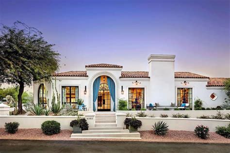 Elegant Paradise Valley Home With Spanish Colonial Architecture