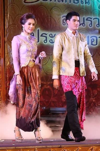 ASEAN Traditional Dress ~ ViewEveryDay.com