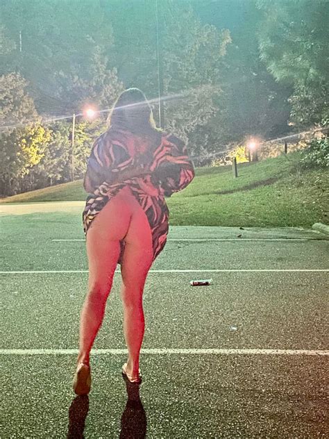 Flashing My Ass In The Soccer Field Parking Lot After A Game Scrolller