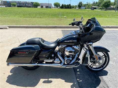 Road Glide Special Black Gold Harley Davidson