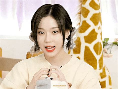 HOT sm 씹덕상의 계보를 이어나갈 듯한 오늘자 에스파 윈터 Nhiếp ảnh