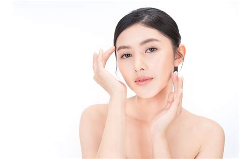 Berikut 7 Langkah Dapatkan Wajah Glass Skin Ala Perempuan Korea Parapuan