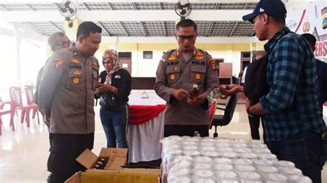 Polres Belitung Timur Sita Ratusan Botol Dan Kaleng Miras Hasil Operasi