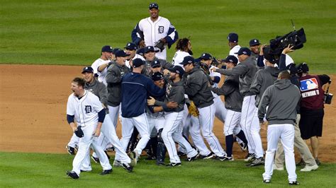 Mlb Playoffs 2012 Tigers Sweep Yankees Advance To World Series Sb