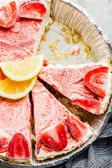 Frozen Strawberry Lemonade Pie Cool Whip Pie Recipe The Cookie Rookie