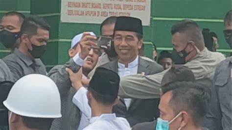 Momen Ribuan Warga Nahdliyin Sambut Presiden Jokowi Di Puncak Resepsi