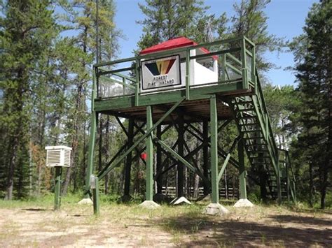 Explore Sandilands Forest Discovery Centre, Hadashville, MB