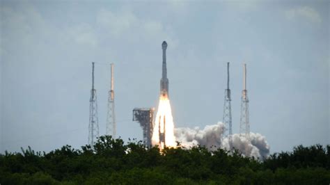 Boeing, SpaceX successfully test key rockets