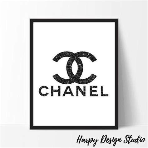 Perfume Chanel Gold Logo