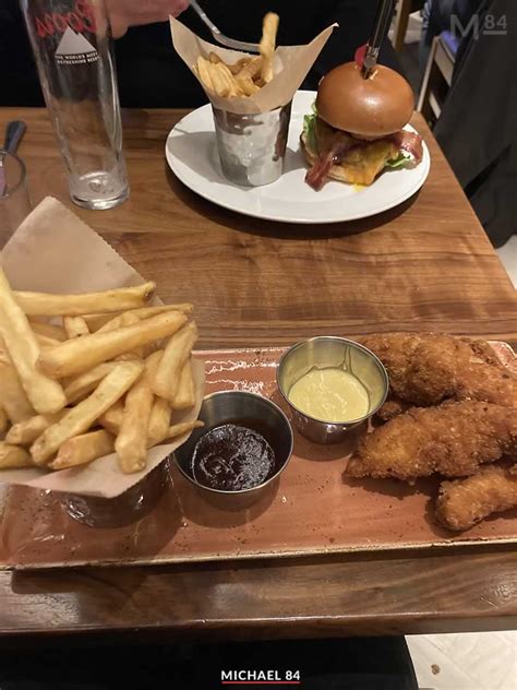 Hard Rock Cafe Newcastle Review Heres What The Food Drinks