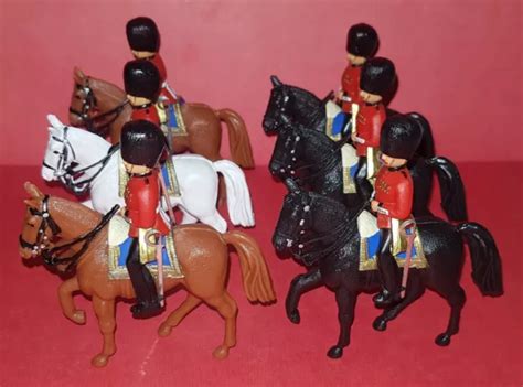British Mounted Royal Guard Set Dsg Argentina Plastic Toy Soldiers