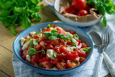 Einfacher Tomatensalat Mit Balsamico Dressing Mega Lecker Einfach