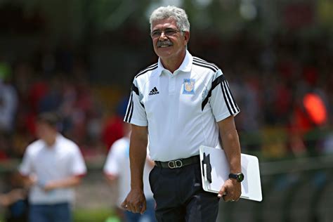 Tigres Homenajea A Tuca Ferretti Por Su Trayectoria Como Dt Grupo