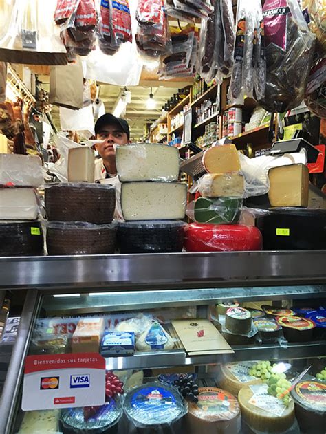 Un Recorrido Por El Exótico Mercado De San Juan En La Cdmx México