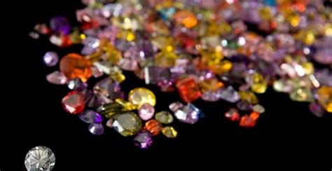 Colored Diamonds | Nine Colors That Create Glamour & Style