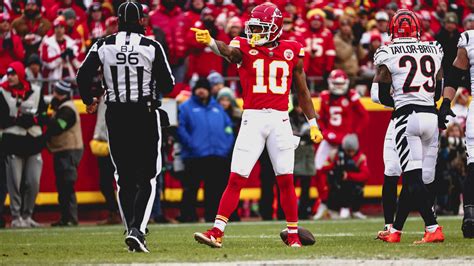 Kansas City Chiefs Running Back Isiah Pacheco Breaks Into The Clear For 35 Yard Run Into The Red