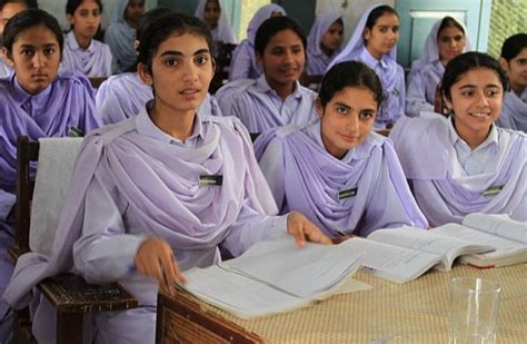 With No Formal Sex Ed Pakistanis Turn To The Internet The Juggernaut