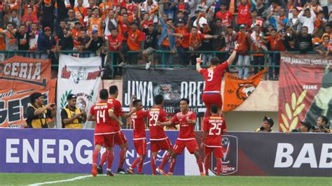 Menanti Kebangkitan Persija Jakarta Indonesia Bola