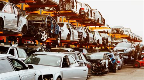 Why Buy A Salvage Vehicle Speeds Auto Auction