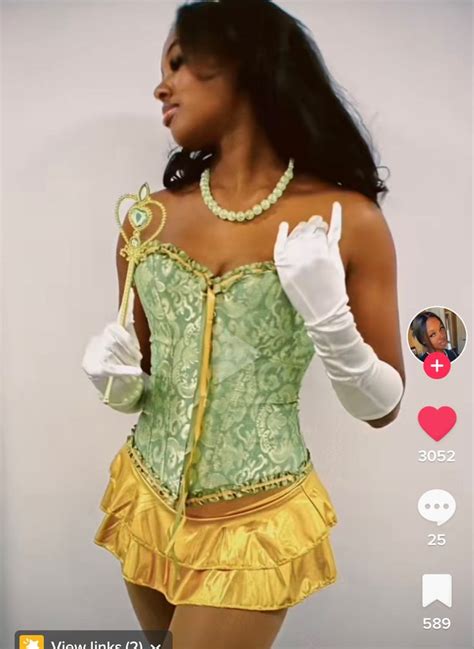 Princess Tiana In Classy Halloween Costumes Tiana Halloween