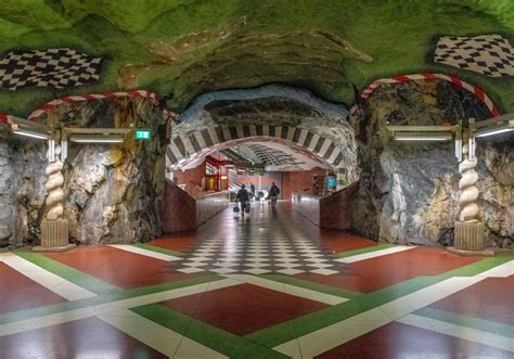 9 Potret Stasiun Kereta Bawah Tanah Di Stockholm Swedia