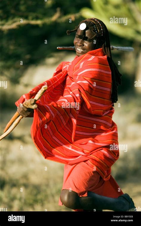 Maasai Warrior Throwing Spear Maji Moto Maasai Village Near Narok