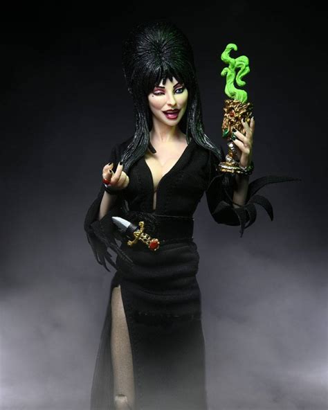 Toystnt Elvira Mistress Of The Dark Figura Clothed Cm Neca