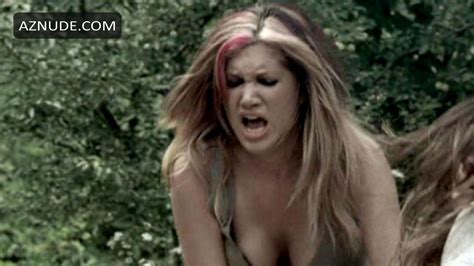 FLU BIRDS NUDE SCENES AZNude