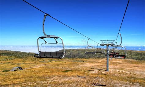 Teleférico Em Serra Da Estrela Foto de Stock Imagem de pico serra