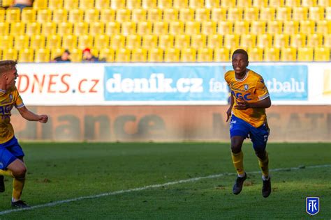 D Tch Quie Abdallah Gning Teplice Buteur Face Au Slavia Prague