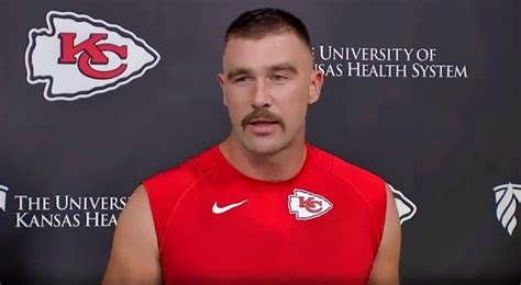 Travis Kelce Rips Aaron Rodgers After Mr Pfizer Comments