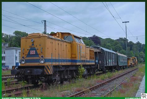 Seitenansicht von Lok 203 310-8