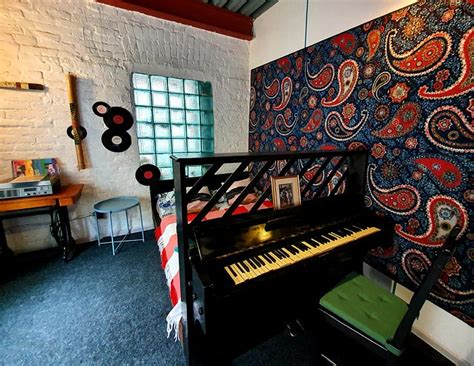 GALLERY AND MORE - Hostel Reviews (Vladivostok, Russia)