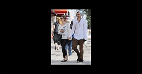 Ashley Stone Et Son Amoureux Telegraph