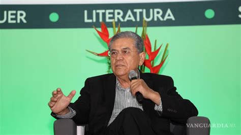 Presenta Rector De La Uadec Su Libro En La Filc