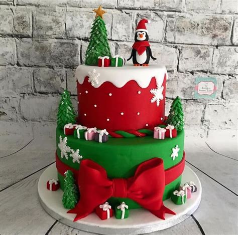 20 Easy Christmas Cake Designs For The Holidays The Wonder Cottage