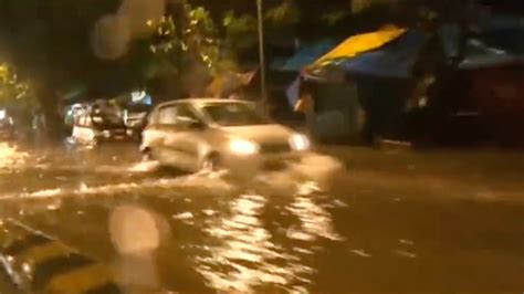 Yellow Alert Mumbai Heavy Rainfall Leads To Water Logging In Several